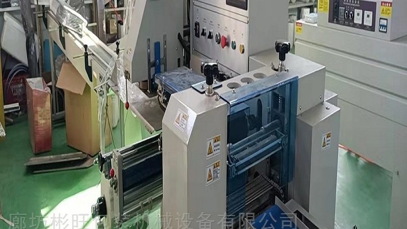 立式包装机操作流程揭秘：高效生产背后的关键步骤**